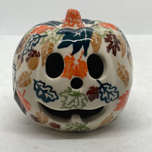 Load image into Gallery viewer, A443 Small Pumpkins Black Halloween D113