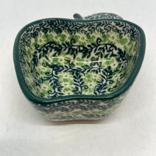 Load image into Gallery viewer, Bowl ~ Apple Shape ~ 1888Q - T4!