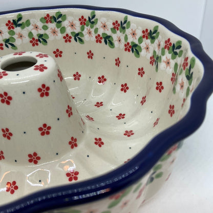 Baker ~ Bundt Pan ~ 2352x