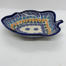 Load image into Gallery viewer, Leaf Bowl ~ 8 inch DU373