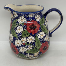 Load image into Gallery viewer, 2 Liter Farm Pitcher - IM02