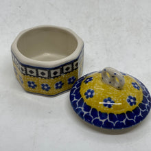 Load image into Gallery viewer, Ring ~ Trinket Box ~ 0859X - T3!