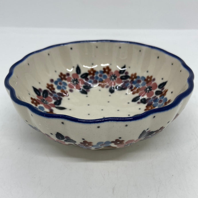 Bowl ~ Scalloped ~ 4.5 inch ~ 2067X - T1!