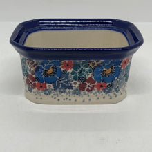 Load image into Gallery viewer, Final Sale Container Without Lid ~ 3.25H x 3.5W x 4.5L ~ U4708 ~ U4