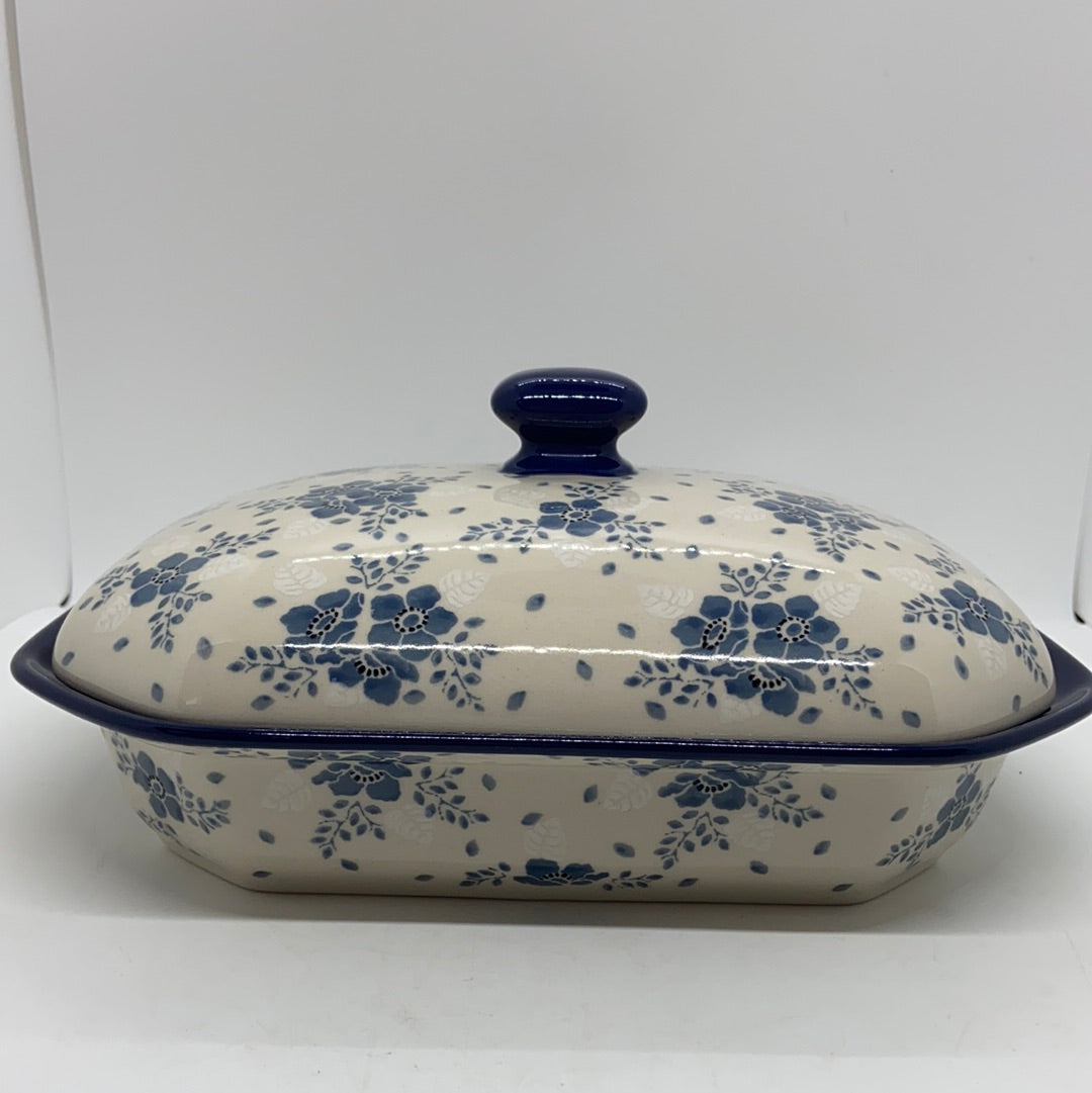 Baker ~ Covered Casserole ~ 8"W x 10.25"L ~ 2496X ~ T3!