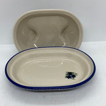 Load image into Gallery viewer, Butter Dish with Handle  - KK04