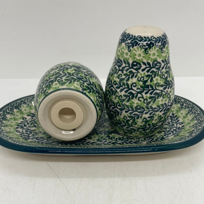 Salt and Pepper ~ 3.25 inch ~ 1888Q - T4
