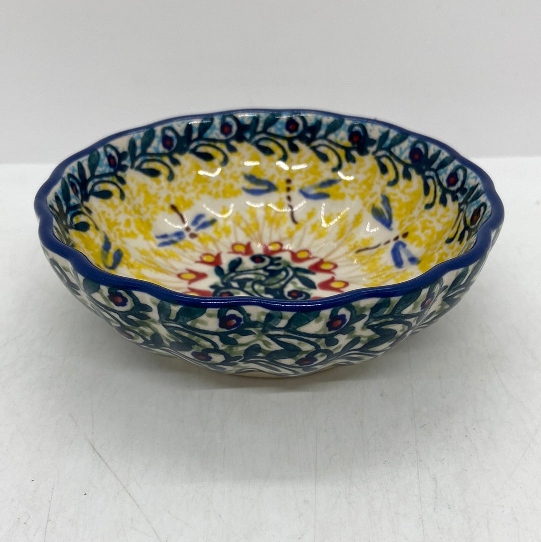 Scalloped Dish - JZ36