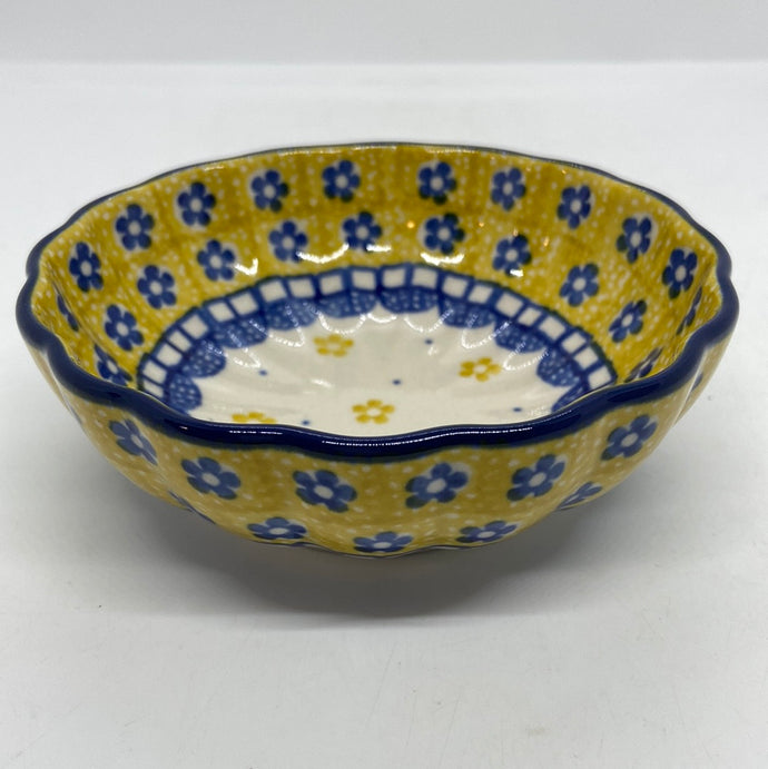 Bowl ~ Scalloped ~ 4.5 inch ~ 239X - T1!