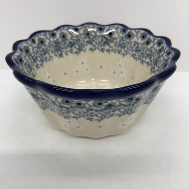 Bowl ~ Fluted ~ 4.25 W ~ 2493X ~ T3!