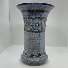 Load image into Gallery viewer, Vase ~ 9.5 inch ~ U4653 ~ U7!