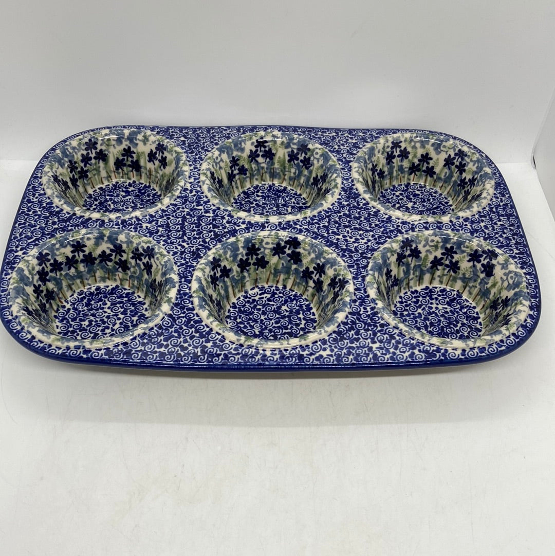 Muffin Pan ~ KK04