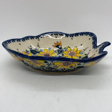 Load image into Gallery viewer, Leaf Bowl ~ 8 inch A-SZ1
