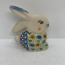Load image into Gallery viewer, Rabbit Figurine ~ 3.5 inch ~ U-E2