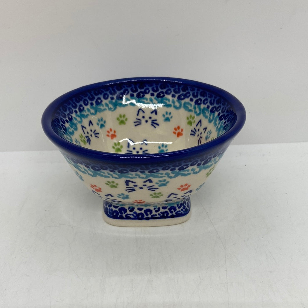 MK11 Pedestal Bowl - U-Z