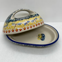 Load image into Gallery viewer, Butter Dish with Handle  - JZ36