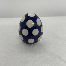 Load image into Gallery viewer, Polish Pottery Egg - D64
