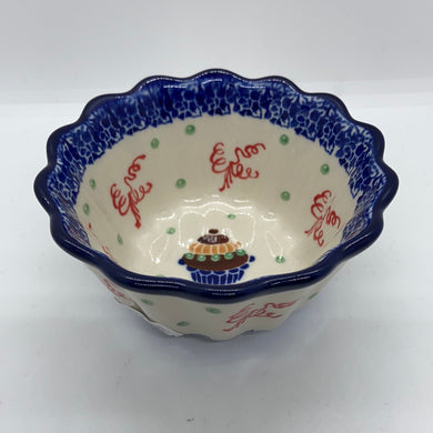 Bowl ~ Fluted ~ 4.25 W ~ 1597X ~ T3!