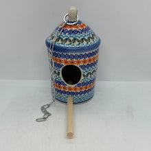 Load image into Gallery viewer, Birdhouse - D69
