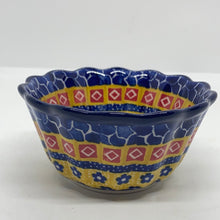Load image into Gallery viewer, Bowl ~ Fluted ~ 4.25 W ~ 2567X ~ T4!