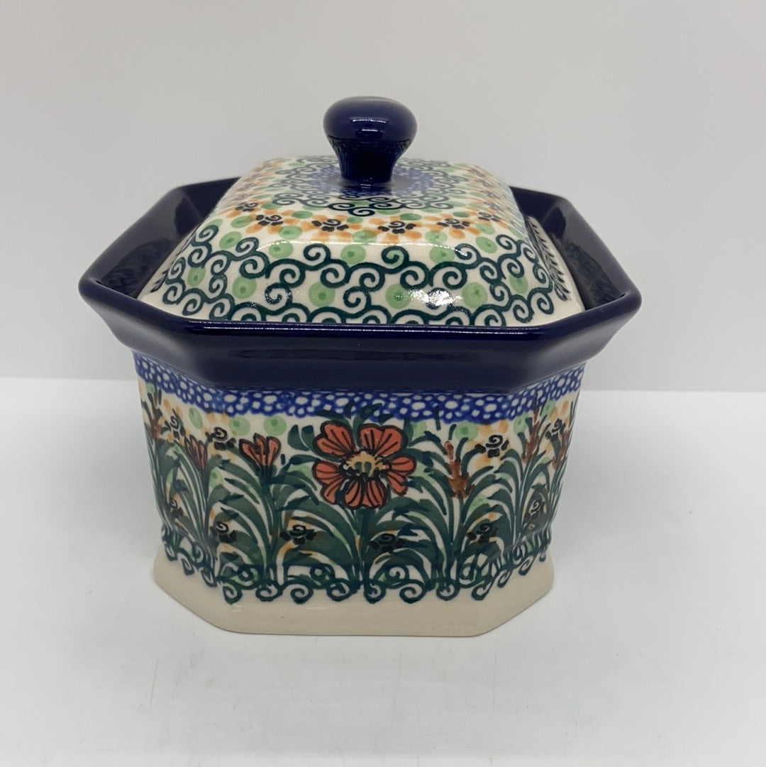 Covered Container ~ 4"H x 4"W x 6"L ~ U1491 ~ U6