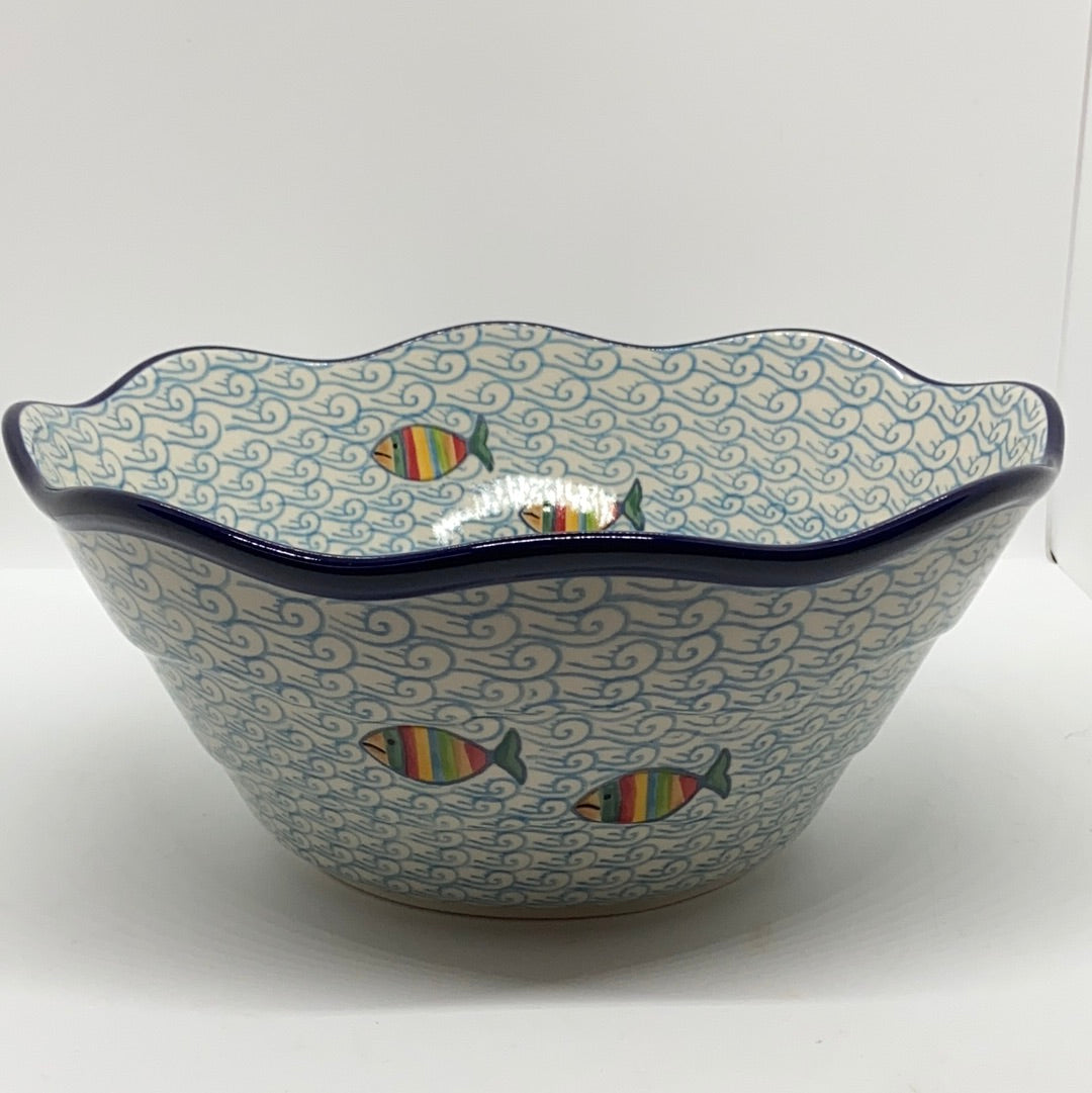 Bowl ~ Wavy Edge ~ Medium ~ 10 inch ~  2540X ~ T4*