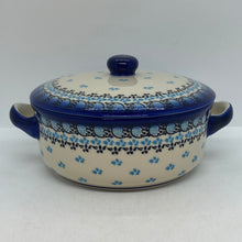 Load image into Gallery viewer, Round Covered Casserole Baker - P-LN