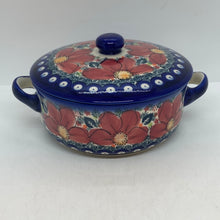 Load image into Gallery viewer, Round Covered Casserole Baker - A-S5