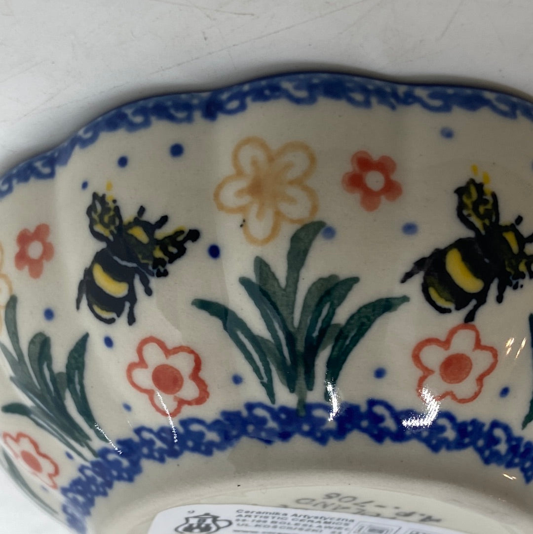 Bowl ~ Scalloped ~ 4.5 inch ~ 2023X - T3*