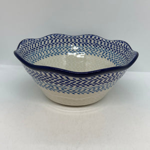 691 ~ Bowl ~ Wavy Edge ~ Small ~ 8" ~ 2407X