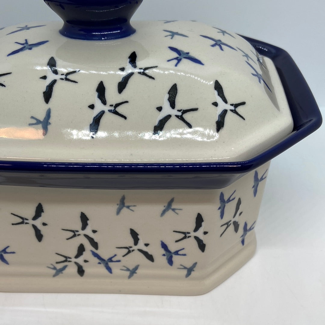 Covered Container ~ 4"H x 7"W x 9" L ~ U4832 - U2