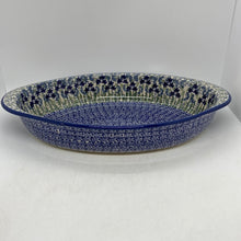 Load image into Gallery viewer, Medium Oval Baker ~ KK04