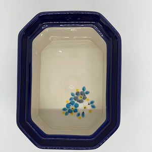 Covered Container ~ 4"H x 4"W x 6"L ~ 2498X