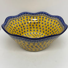 Load image into Gallery viewer, Bowl ~ Wavy Edge ~ Medium ~ 10 inch ~  859X ~ T3*