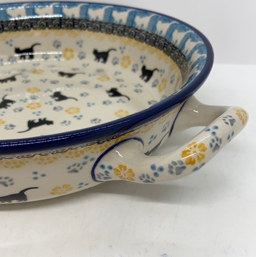 Baker ~ Round w/ Handles ~ 8 inch ~ 2153X - T1*