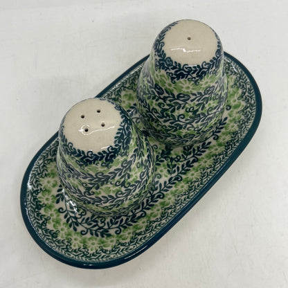 Salt and Pepper ~ 3.25 inch ~ 1888Q - T4