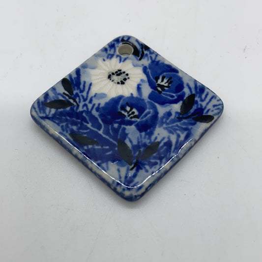 Square Pendant - U4923 - U5 - RETIRED