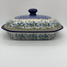 Load image into Gallery viewer, Baker ~ Covered Casserole ~ 8&quot;W x 10.25&quot;L ~ 1432X ~ T3!