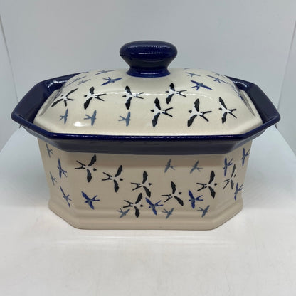 Covered Container ~ 4"H x 7"W x 9" L ~ U4832 - U2