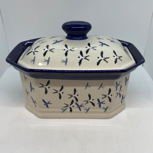 Covered Container ~ 4"H x 7"W x 9" L ~ U4832 - U2